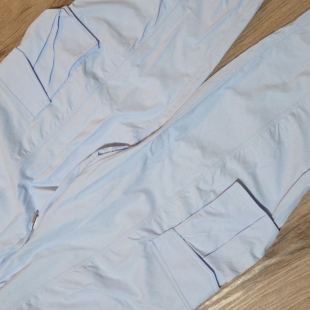 Lululemon Dance Studio Relaxed-Fit Mid-Rise Cargo Jogger *Windmill Size Large - Picture 4 of 16